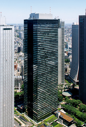 図版：新宿三井ビルディングの屋上にD3SKYが導入された