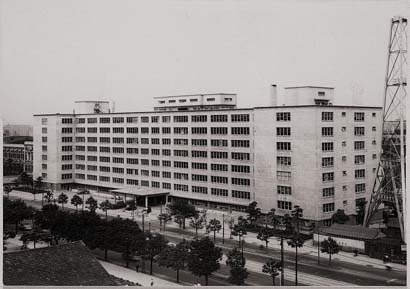 シリーズ100年をつくる会社 7 1951年 1955年