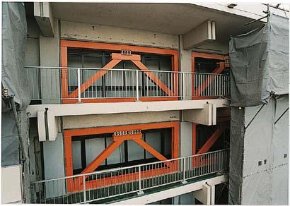 �����������Ɂ@�{��