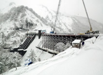 写真：豪雪での作業