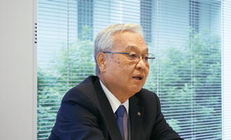 児嶋一雄 副社長