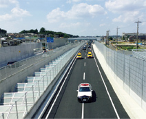 写真：6月2日の開通の風景