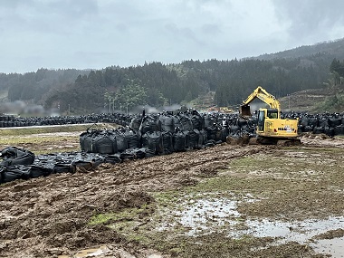 図版：河原田川（市ノ瀬）の土のう積み