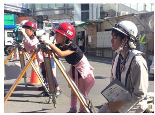 土木現場での測量体験（横浜市）