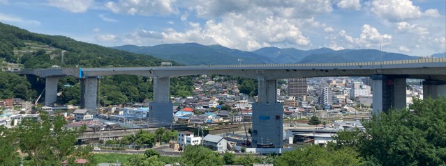 図版：長野自動車道　岡谷高架橋の工事状況（2025年7月時点）