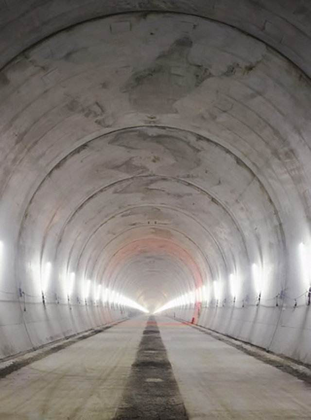 東北新幹線八甲田トンネル大坪工区