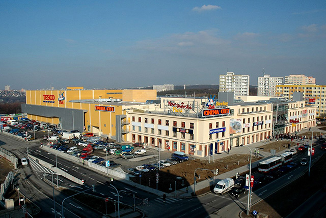 Novo Plaza Shopping Center