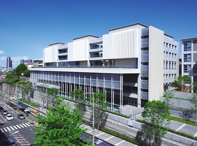 慶應義塾大学（日吉）第4校舎独立館
