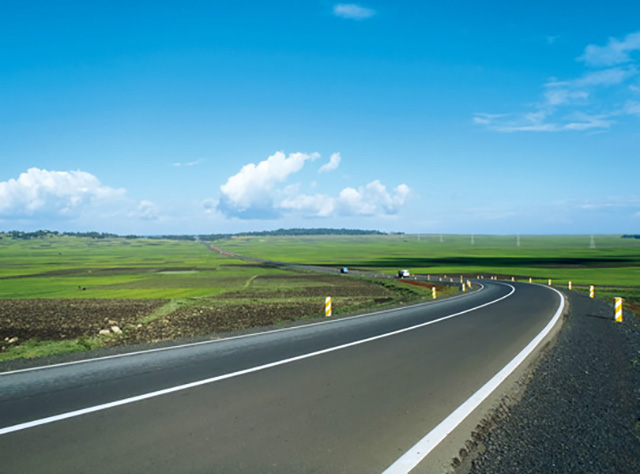 エチオピア幹線道路改修フェーズIV（1期）工事