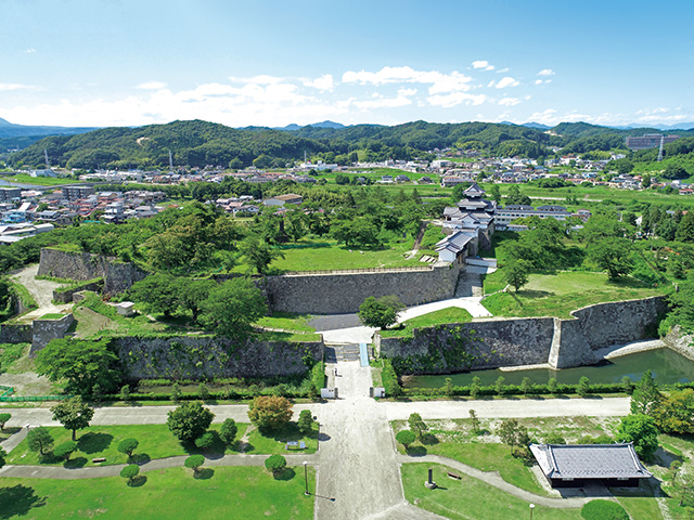 小峰城跡石垣復旧工事
