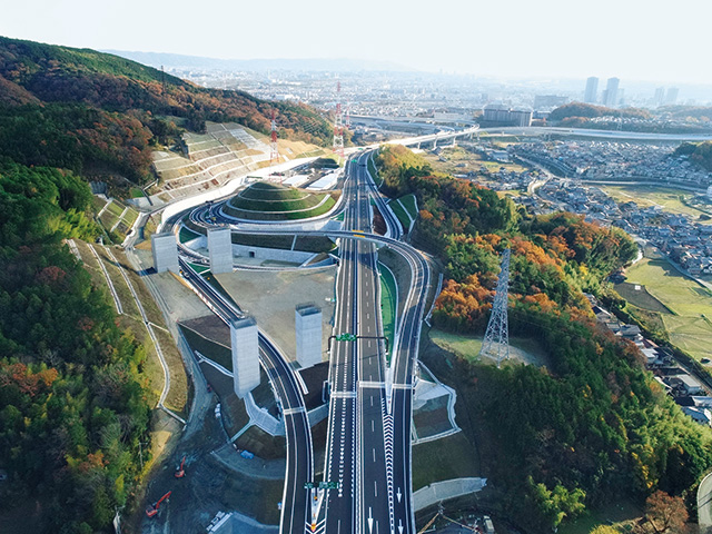 新名神高速道路 高槻インターチェンジ