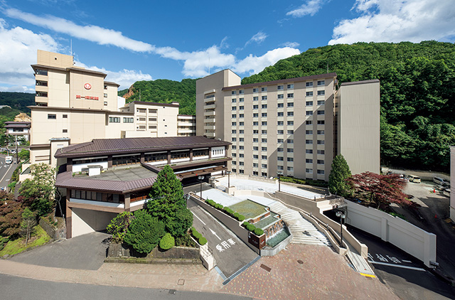 第一滝本館 南館・エントランス（リニューアル）