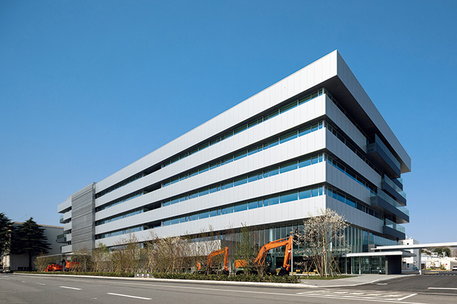 日立建機 土浦工場 オレンジイノベーションプラザ