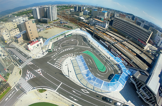 大和西大寺駅北口駅前広場