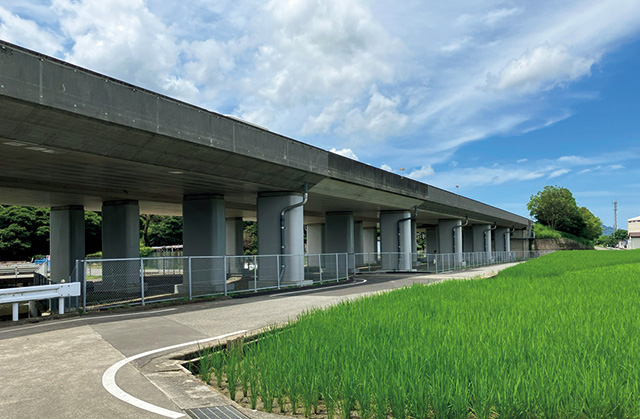 松山自動車道 田窪高架橋他3橋耐震補強工事