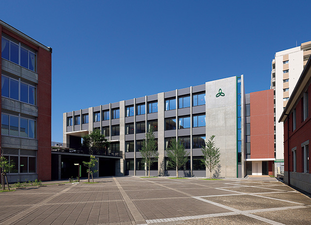山陽学園中学校・高等学校 西館
