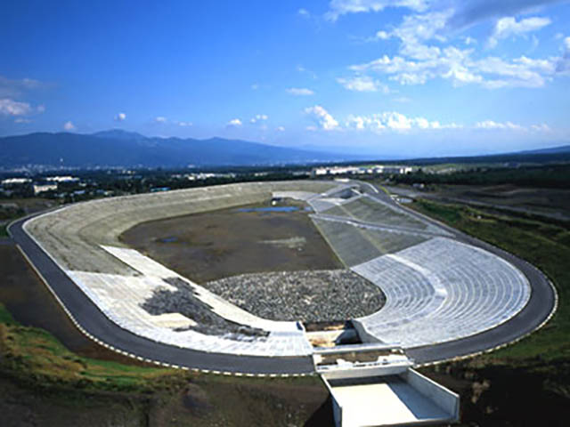 東富士地区久保川調整池