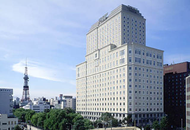 マルイト札幌ビル、ホテルモントレエーデルホフ札幌
