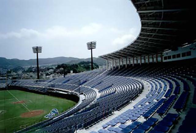 長崎県営野球場