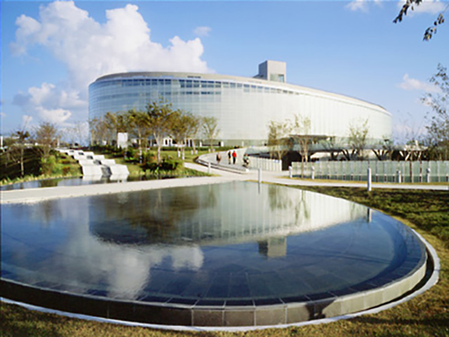 新潟市民芸術文化会館
