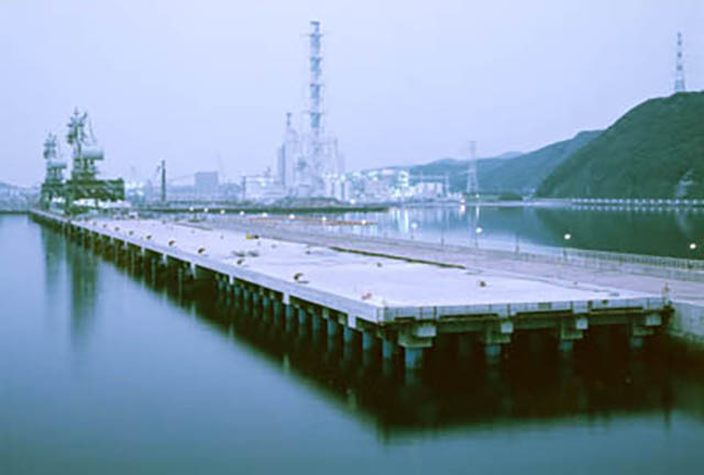 苓北発電所揚炭岸壁