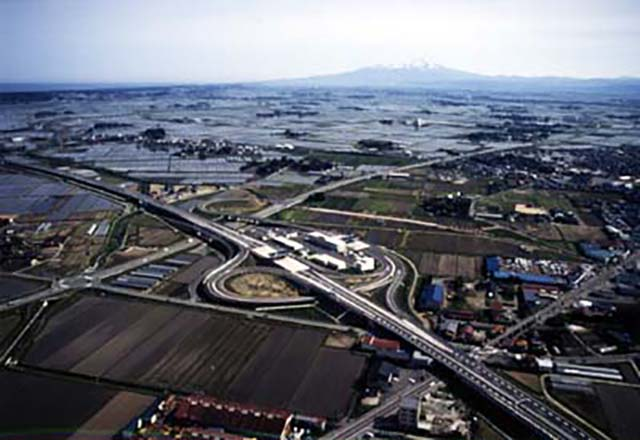 鶴岡インターチェンジ