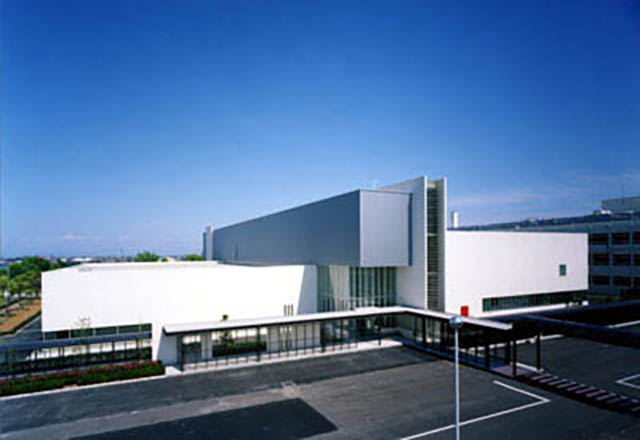 山之内製薬固形CTM・無菌製剤棟
