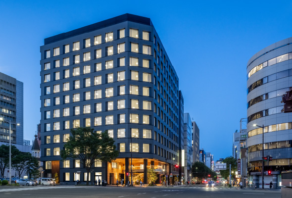 図版：交差点側全景