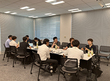 図版：グループワークでの意見交換