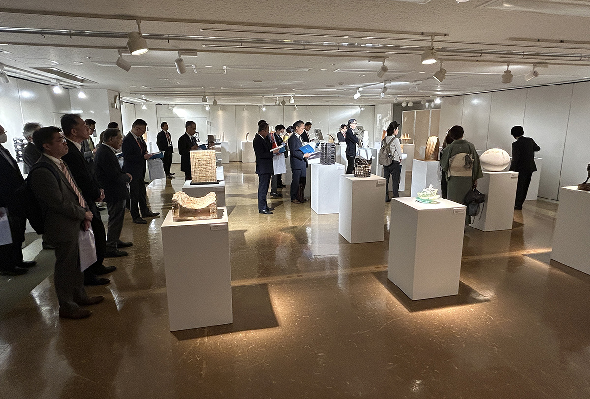 図版：大阪展の様子