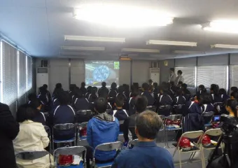 事務所にて工事概要を聞く