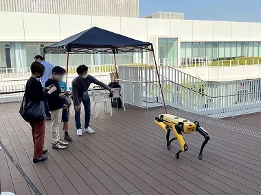 操縦体験の様子