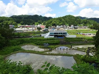 田植えを行った「農舞台」エリアの棚田