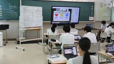 生徒それぞれの端末から参加