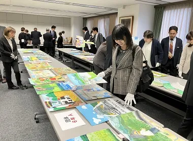 審査会の様子