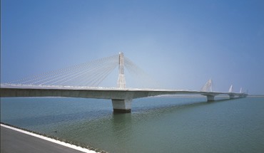 図版：木曽川橋（完成写真）