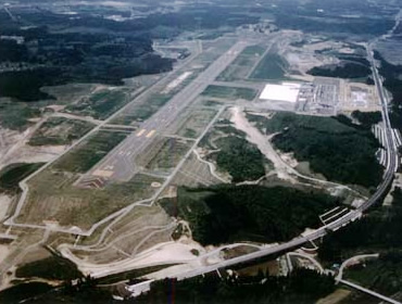 図版：大館能代空港（秋田県1998年竣工）