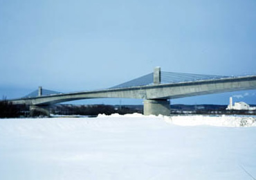 図版：士狩大橋（北海道1999年竣工）