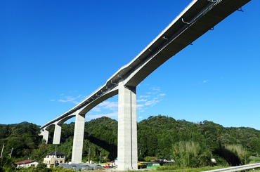 図版：完成した月舘高架橋