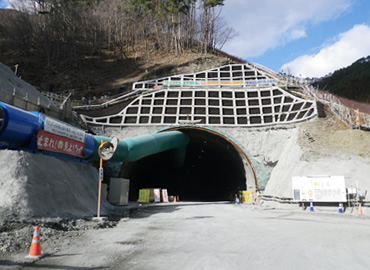 図版：トンネル坑口