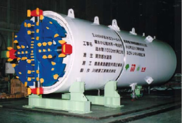 図版：ダブルジャッキ式同時掘進工法適用シールド機