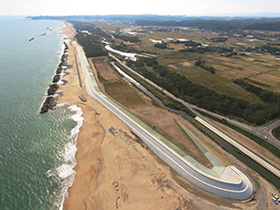 図版:夏井地区海岸堤防工事