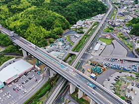 広島自動車道 伴高架橋(上り線)