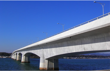 図版:はまゆう大橋(完成写真)