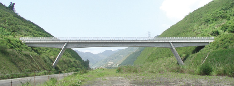 図版:梅島山下橋(完成写真)