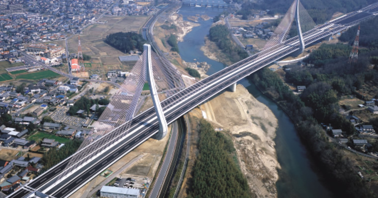 図版:全景