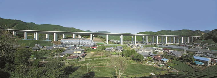 図版:全景
