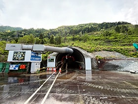 図版:神岡試験坑道