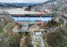図版：新桂沢ダム堤体建設第1期工事