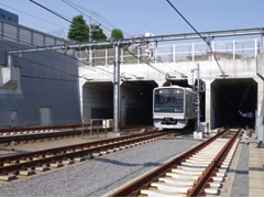 図版：日本初の営業線直下における4線地下式での線増連立事業～都市高速鉄道第9号線の完逐～